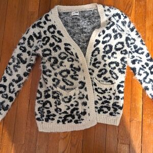Rumor Boutique Leopard Print Fuzzy Cardigan Sweater -M